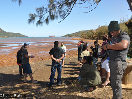 Dans un contexte minier, l'équipe entame l'après-midi par une introduction sur la menace industrielle et minière dans le Grand Sud.